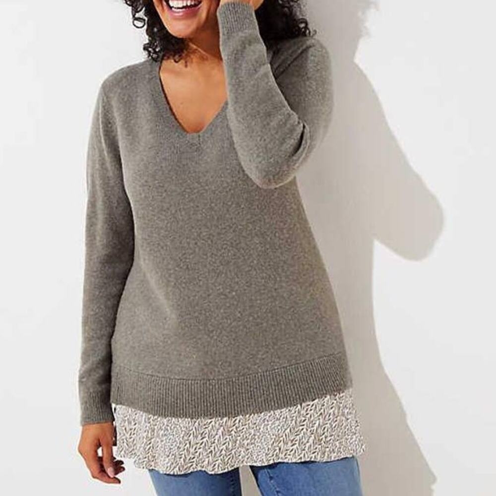 Loft Women's Size Medium Green Gray V Neck Soft Babydoll Sweater